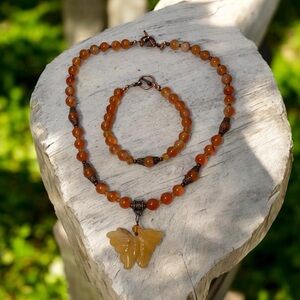 Elegant Carnelian and crystal Beaded Necklace and Bracelet Set
